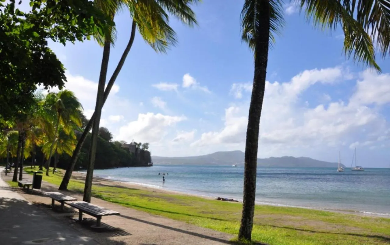 Studio Cosy A Fort De France 20 M² Proximite Plages
